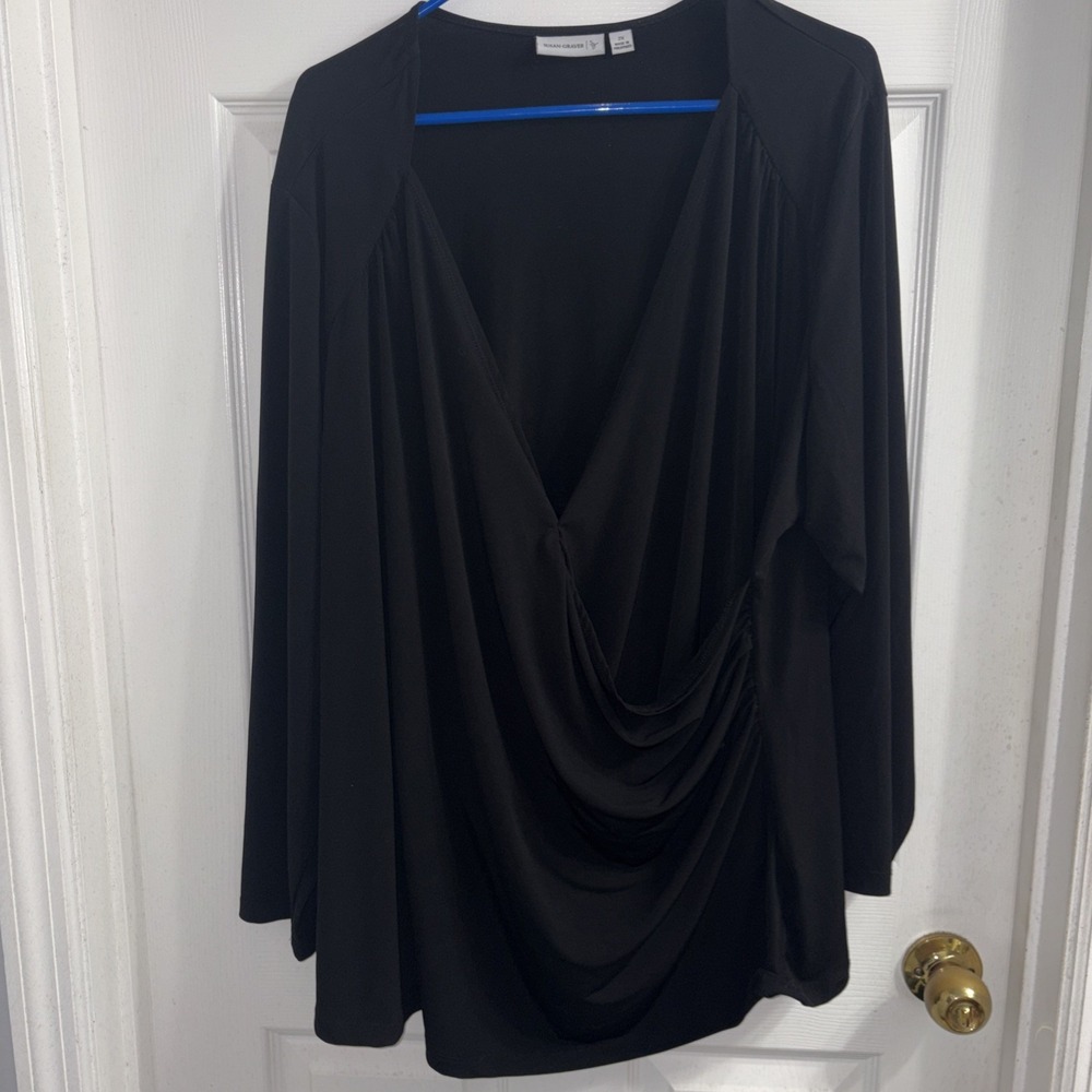 Susan Graver Liquid Knit Faux Wrap Top Size 2X Long Sleeves Black